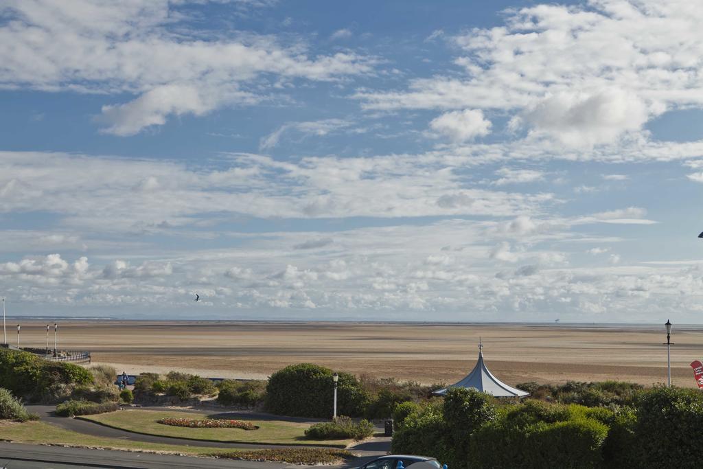St Ives Hotel Lytham St Annes Exterior photo